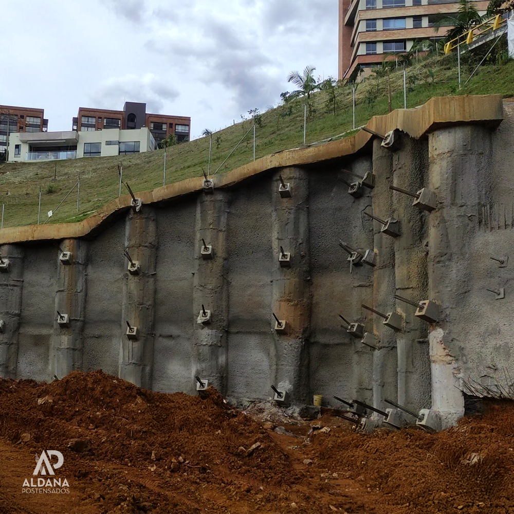 tensionamiento de anclajes de tierra aldana postensados colombia