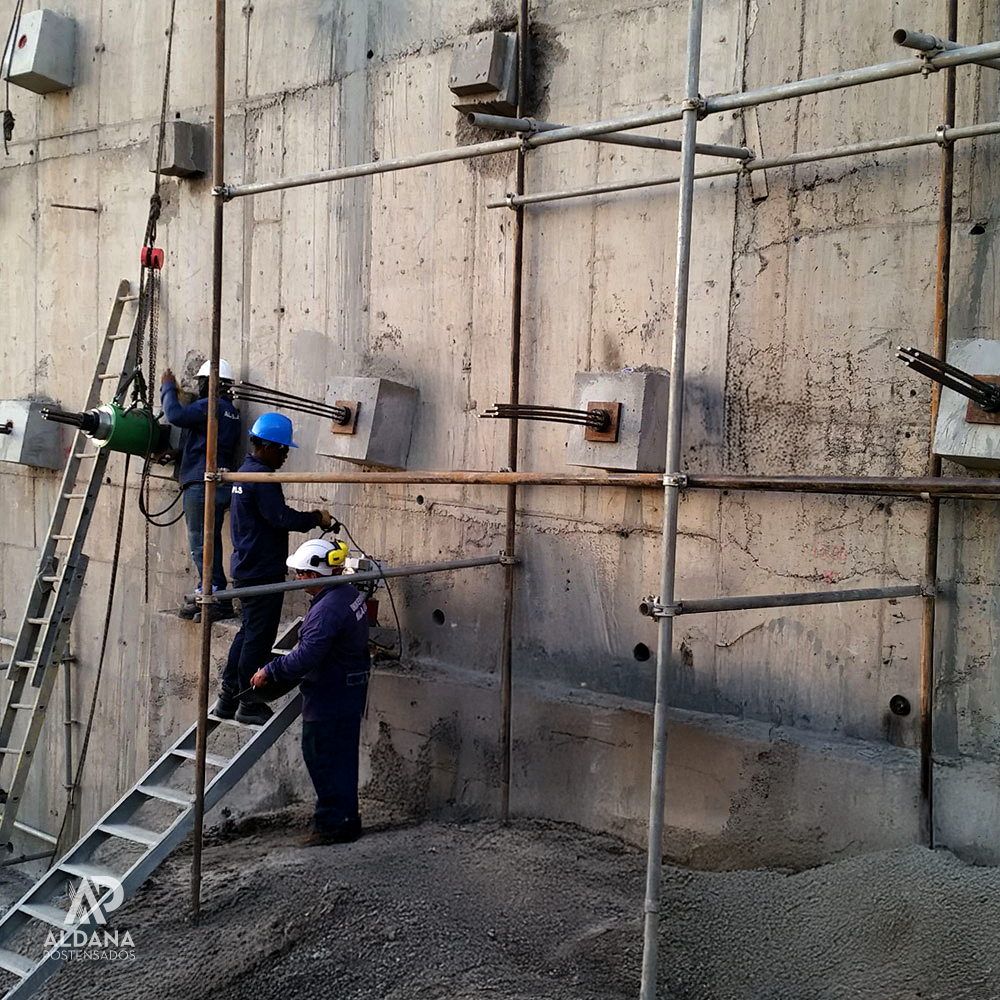 tensionamiento de anclajes de tierra aldana postensados colombia3